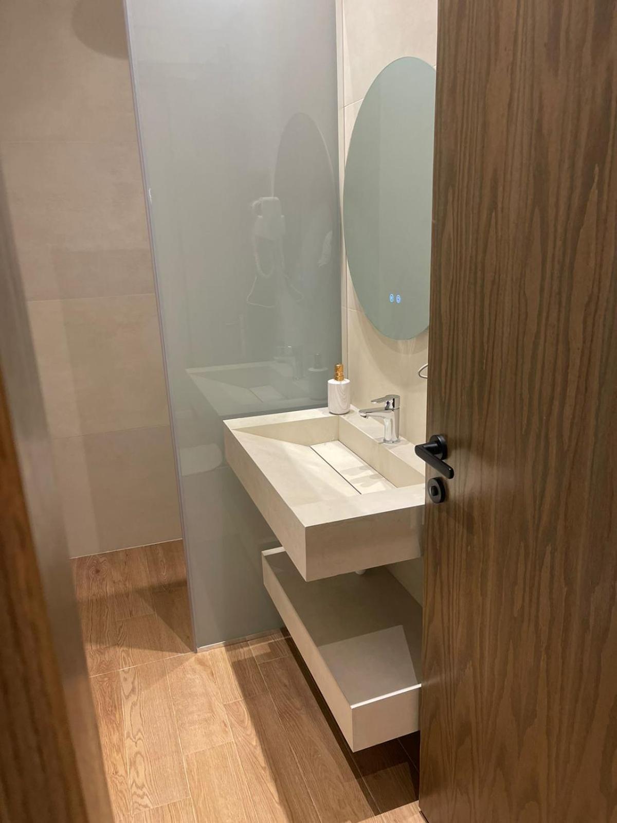 Aparthotel Dia Mare Deluxe Vlorë Exterior foto